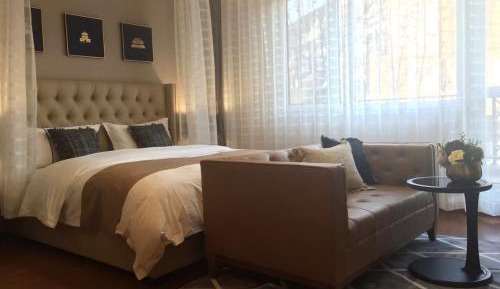 Queen Room with Balcony