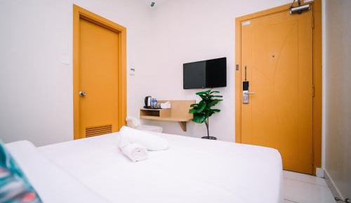 Standard Queen Room