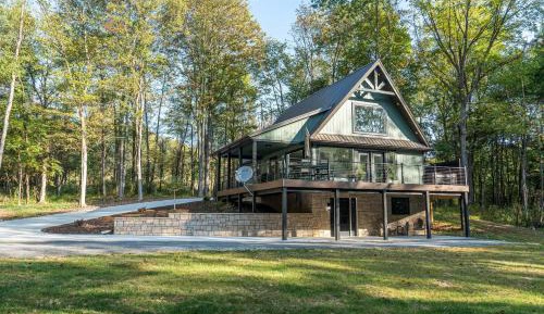 Three-Bedroom Holiday Home 
