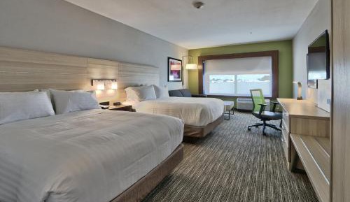Standard Queen Room with Two Queen Beds