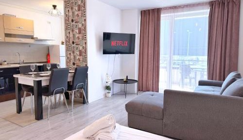Apartment with City View