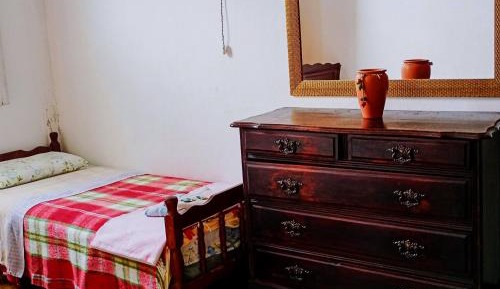 Basic Triple Room with Shared Bathroom