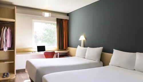 Standard Double Room with Two Double Beds