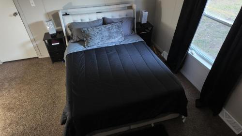 Single Room with Private Bathroom