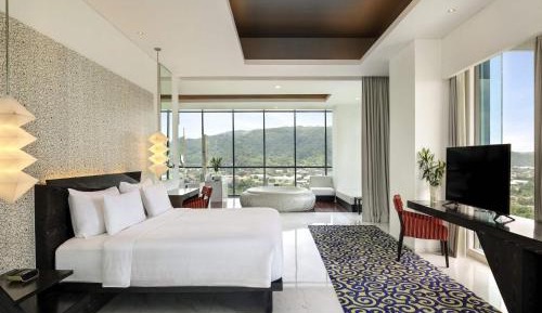 One Bedroom Penthouse with Ocean View