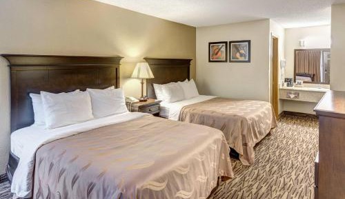 Queen Room with Two Queen Beds - Non-Smoking