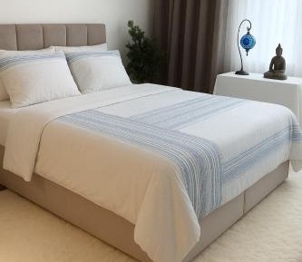 Deluxe Room (2 Adults + 1 Child)