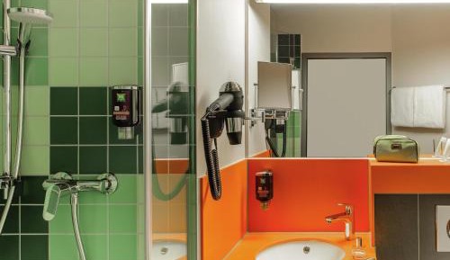 Standard Family Suite