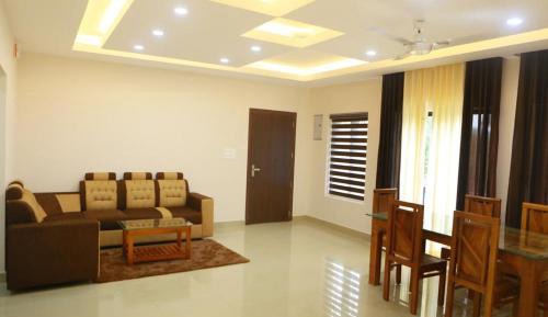 Deluxe One-Bedroom Apartment