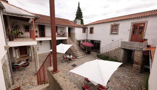 Queen Room with Shared Bathroom