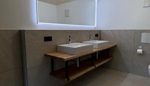 Superior One-Bedroom Apartment with Balcony