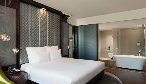 Superior Suite with 2 way airport transfers, Lounge access,15% discount on F&B services and laundry