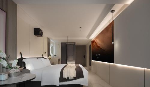 Large Double Room