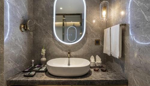 Executive King Suite