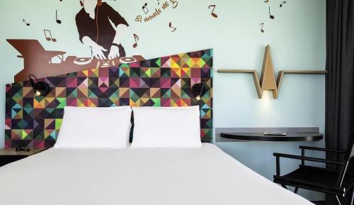Standard Double Room with one Queen Bed