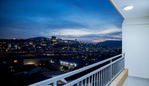 Apartment with City View