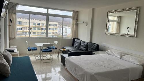 Superior One-Bedroom Apartment