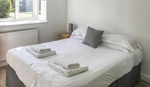 Two-Bedroom Bungalow 3