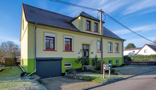 Superior One-Bedroom Apartment