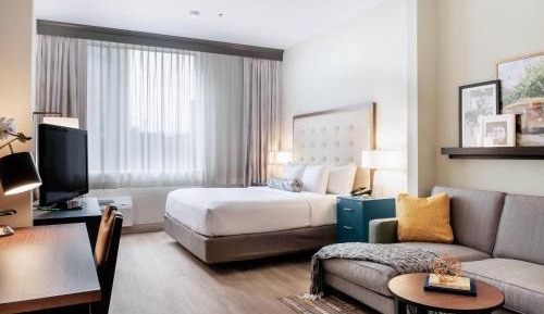 King Room - Accessible/Non-Smoking