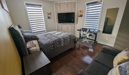 Queen Room with Shared Bathroom