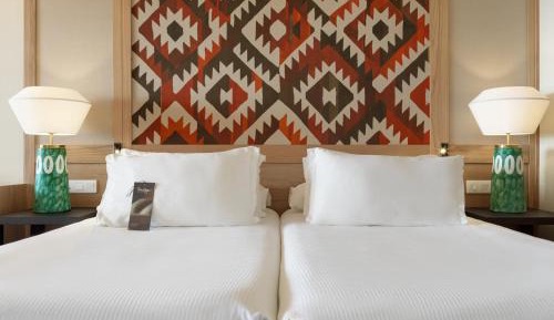 Privilege Room (2 adults)