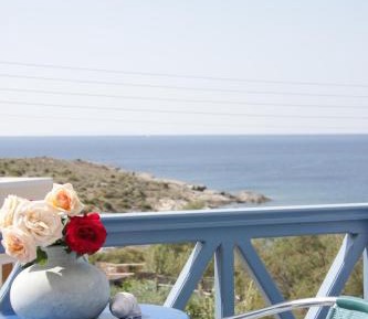 Studio with Sea View (3 Adults)