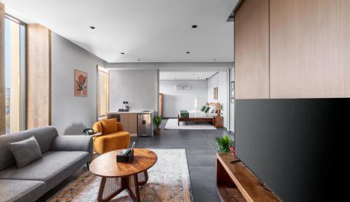 Apartment with City View