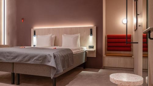  Double Bed Room - without window