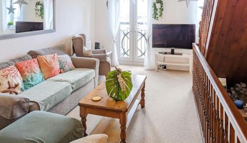 Three-Bedroom Vacation Home 