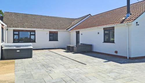 Three-Bedroom Vacation Home 