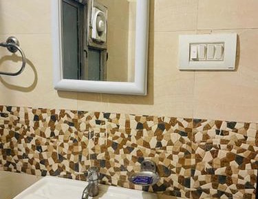 Deluxe Double Room (2 Adults + 1 Child)