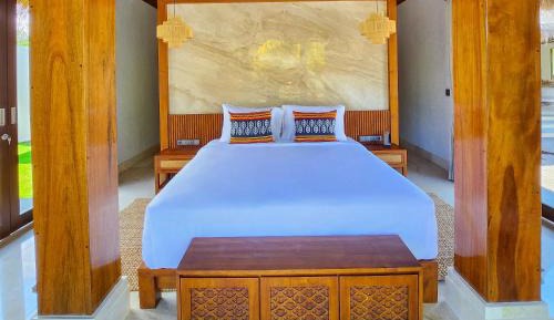 One Bedroom Deluxe Ocean Front Villa