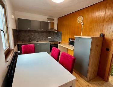 Three-Bedroom Apartment - High Floor