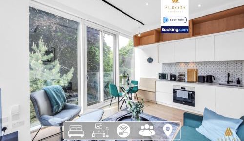 Deluxe Two-Bedroom Apartment with Garden View