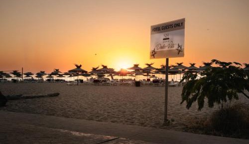 Three-Bedroom Apartment with Kitchen and Sea View - Free Aquapark & Beach Access