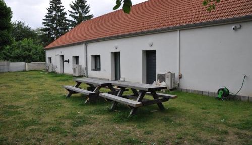 One-Bedroom Apartment with Garden