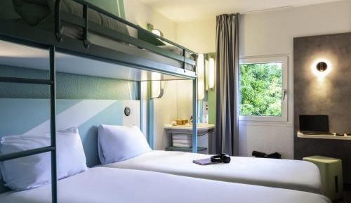 Triple Room with Three Single Beds
