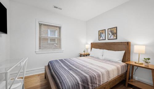 Queen Room with Shared Bathroom