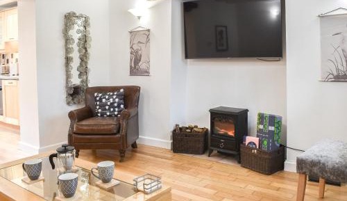 Three-Bedroom Holiday Home 