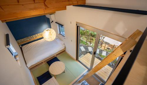 Studio with Mountain View