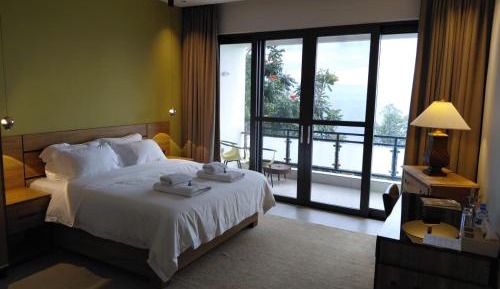 Deluxe Double Room with Balcony and Sea View