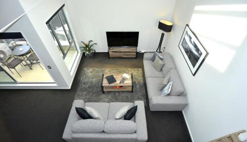 Executive Two-Bedroom Apartment with Two Bathrooms