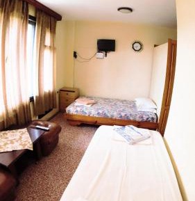 Triple Room with Private Bathroom