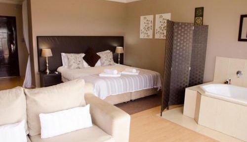 Suite with Lake View