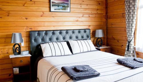 Double or Twin Room with Bathroom
