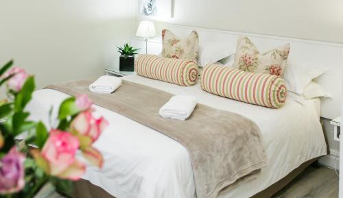 Deluxe Twin Room with Extra Bed