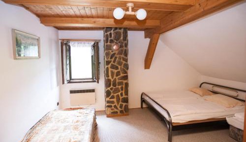 Quadruple Room with Private Bathroom