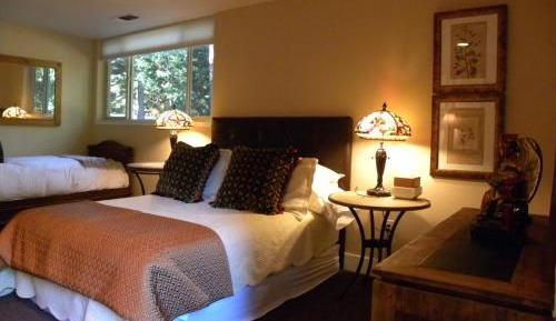 Queen Room - Pet Friendly