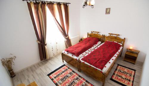 Twin Room with Private Bathroom